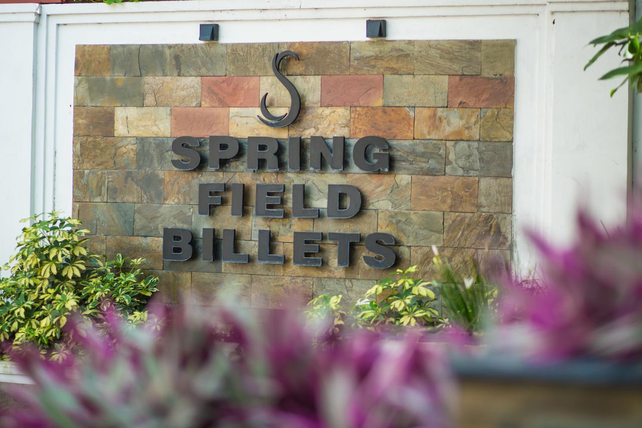 Spring Field Billets Hotel Kochi Exterior foto